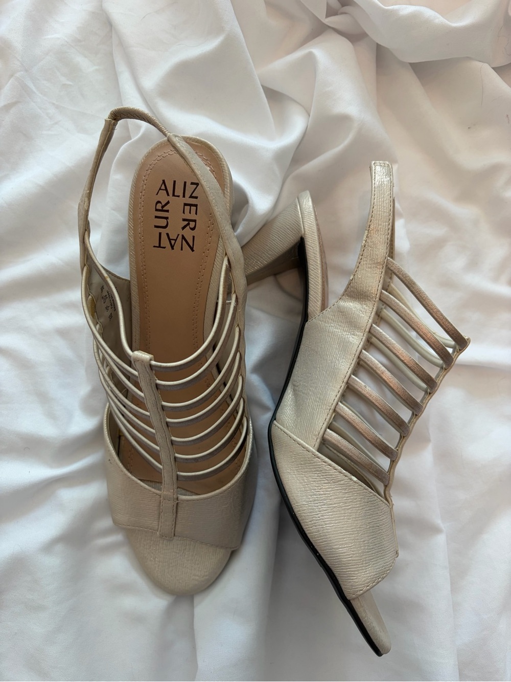 Naturalizer Cream Strappy Cage Heels 3” Sz 9
